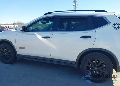 2017 Nissan Rogue S/Sl z USA, uszkodzony, nr VIN 5N1AT2MT1HC758639